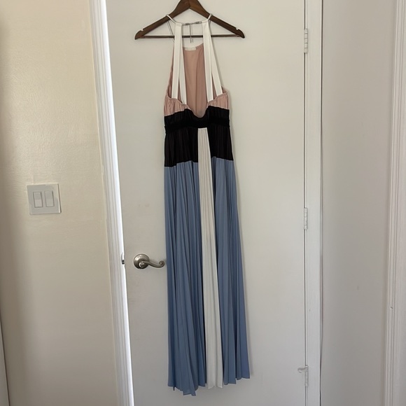 BCBG NWT DRESS! Perfect for prom, wedding, birthdays.. - Picture 4 of 7